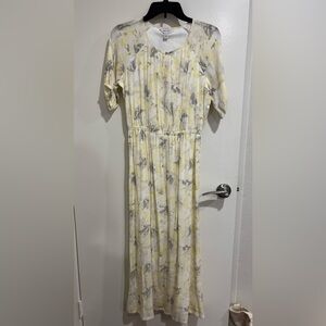 NINE WEST NWOT Floral Maxi Dress, Small